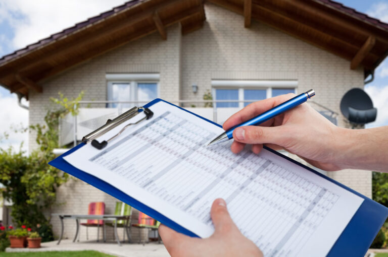 HOW TO GET YOUR HOLIDAY LIGHT INSTALL ESTIMATE Long Island Christmas